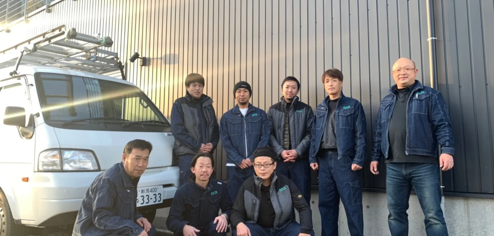 株式会社カネシン 公式サイト掲載:会社のスタッフ集合写真