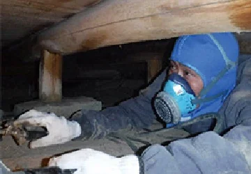 滋賀環境衛生株式会社 公式サイト掲載：床下での施工